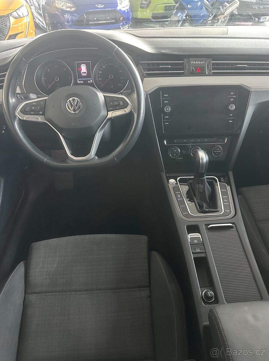 Volkswagen Passat, 2.0 TDI VARIANT Ojeté, 12/2019 - 18