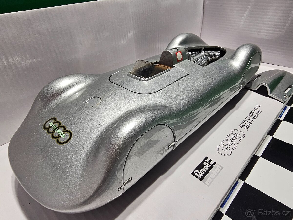 Revell Auto Union Typ C 1:18, světový rekord - 18
