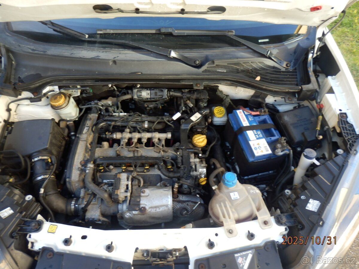 Fiat Doblo Maxi Combi 1,6 JTD 77 kW 2019 původ ČR - 18