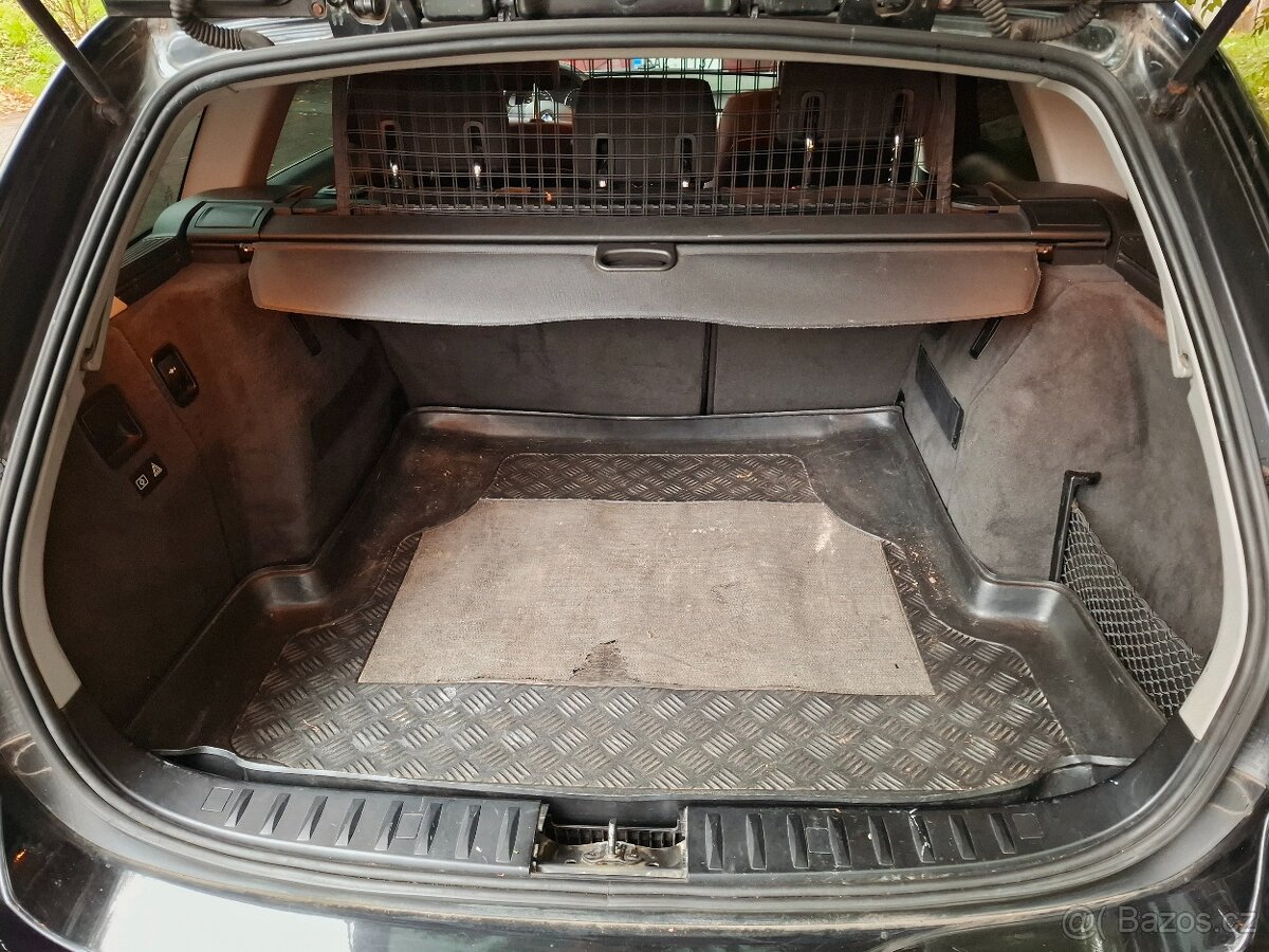 BMW 325i Touring (E91) - 18