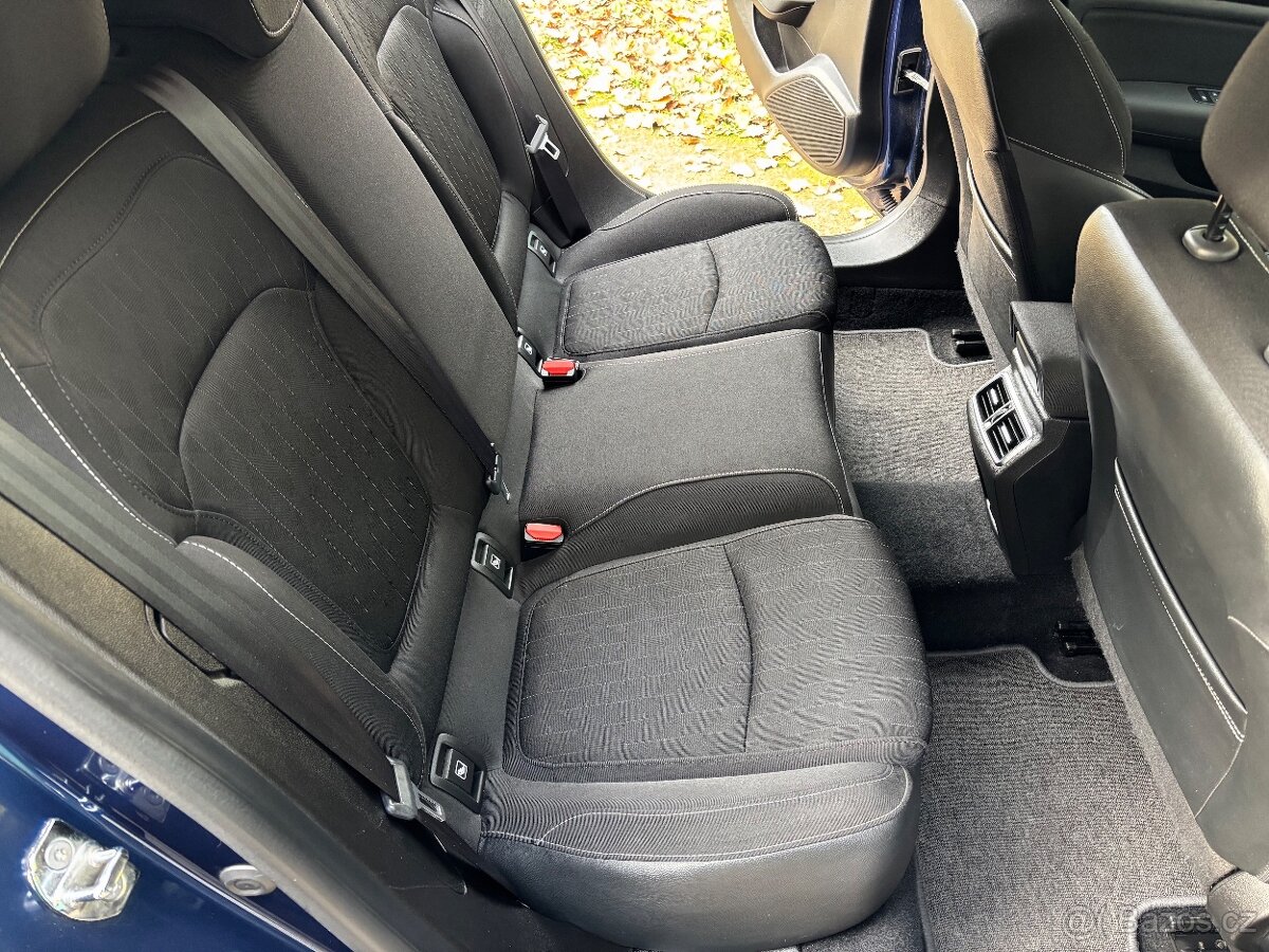 Renault Mégane, 1.3 TCe 1.MAJ. VÝHŘEV SED. PLNÝ SERVIS - 18