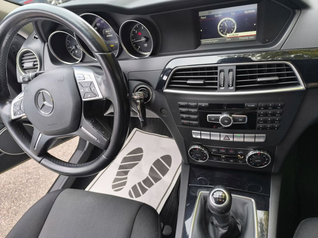 Mercedes-Benz Třídy C200, 2.2 CDi ,Xenon,navi - 18