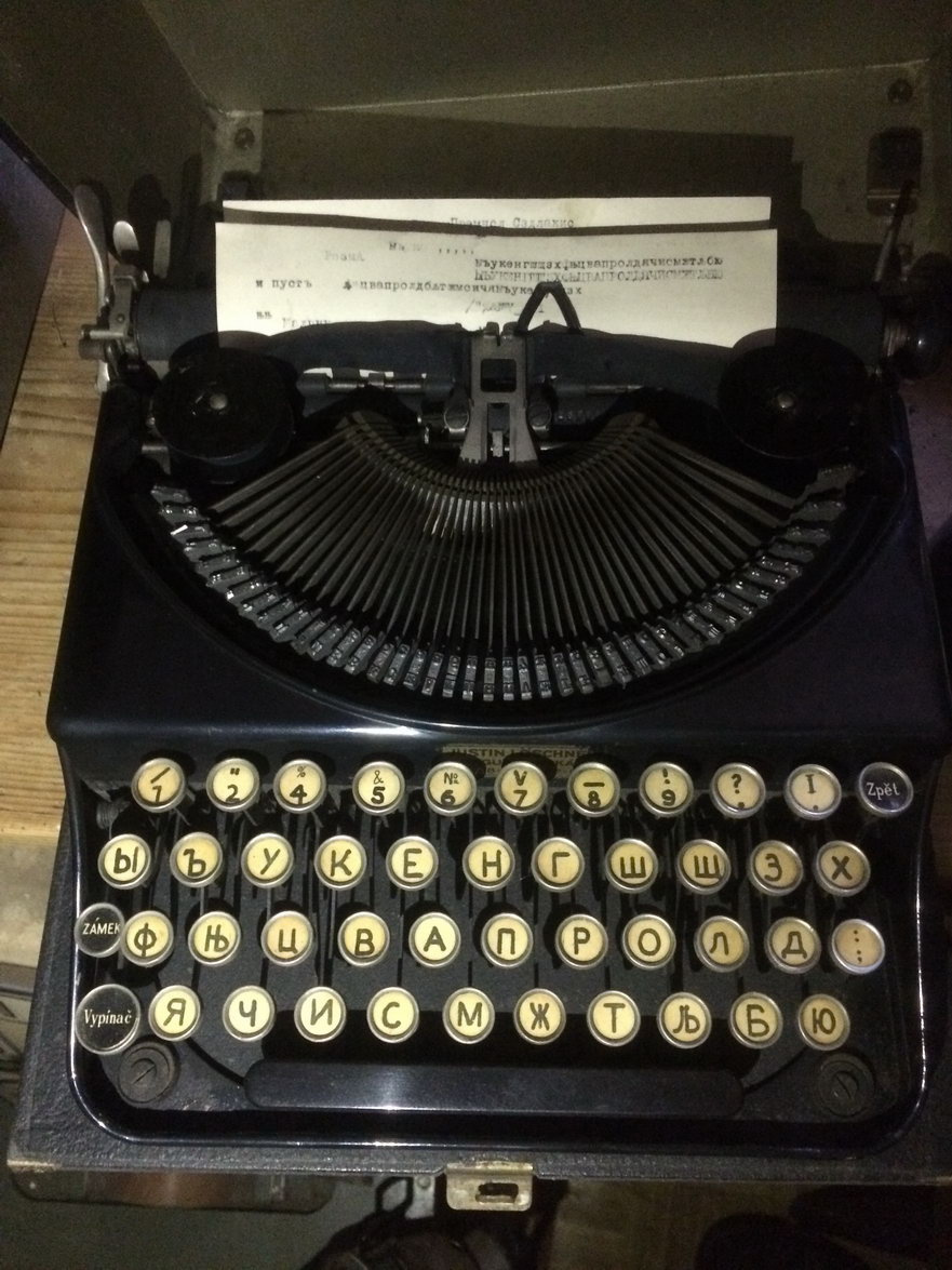 Starožitný psací stroj Oliver, Olympia, ... - 18