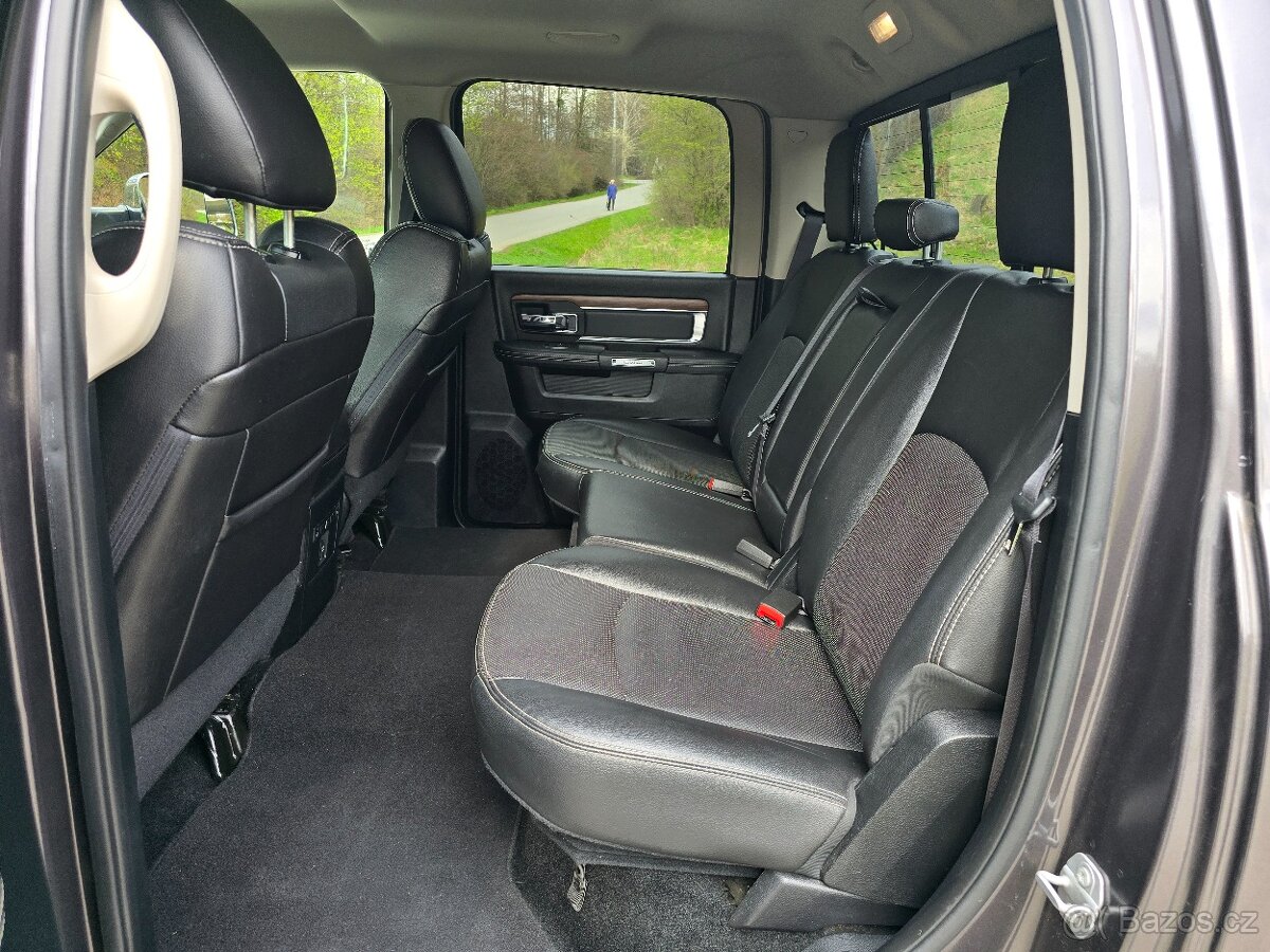 Dodge Ram, 1500 4x4 Laramie 5,7 Hemi NEBOURANÉ - 18