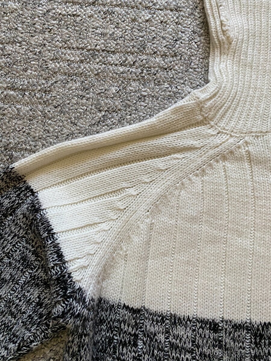 Nový dámský rolák Page One s delším nákrčníkem - M, akryl - 18