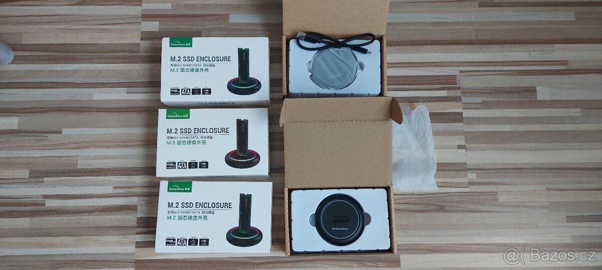 Dokovací stanice pro SSD M.2 PCIE/NVMe,M.2 SATA III,nová. - 18