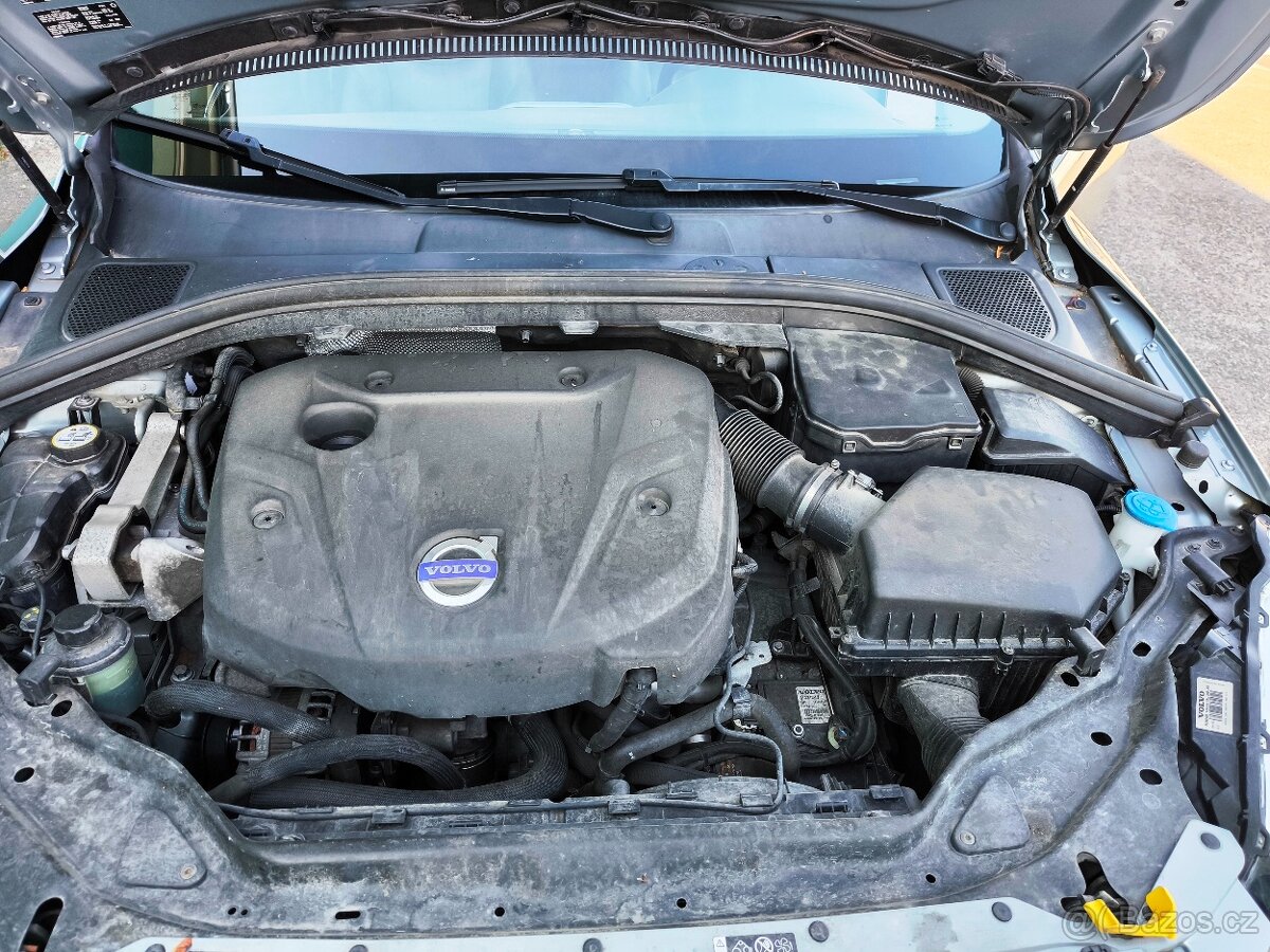 Volvo XC60 D4/133kW SUMMUM - 18