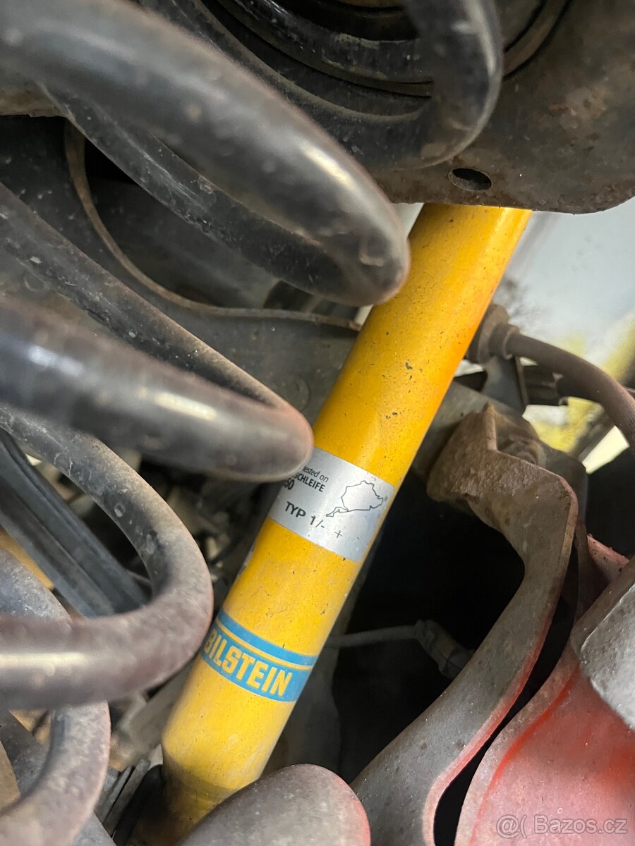 Ford Focus mk2 St225 2.5L - 18