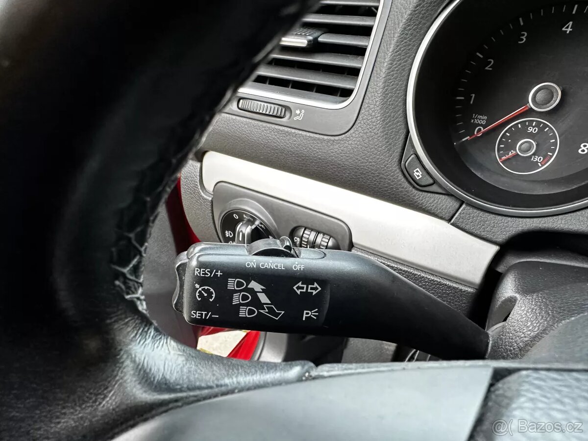 Volkswagen Golf 1.4 TSI 118kW DSG Highline ALU R17 Alcantara - 18