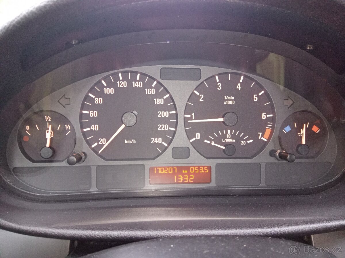 BMW E46 316i sedan - benzín - 18