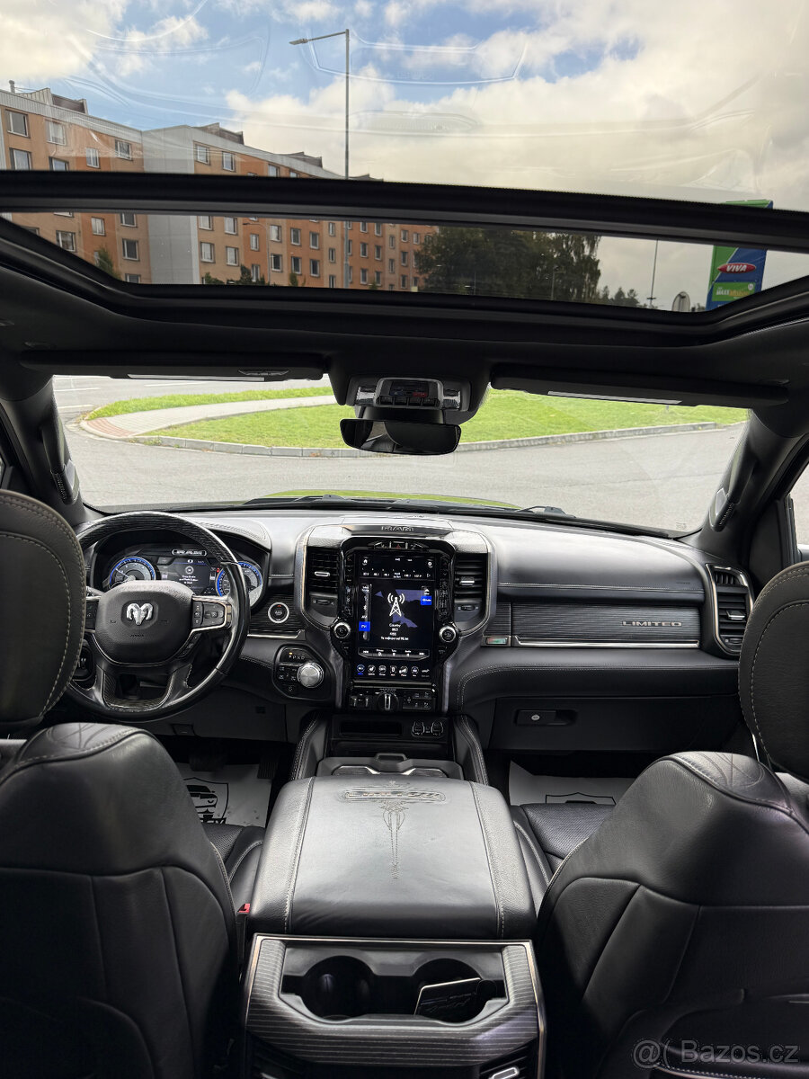 Dodge RAM 1500 LIMITED 5.7 V8 HEMI eTorque--2021--VZDUCH-- - 18