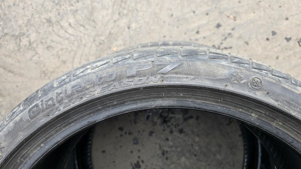 Letní pneu 225/40/19 PIrelli Run Flat - 18
