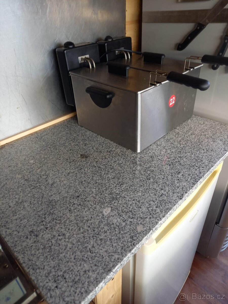 Prodám občerstvovací domek - 18