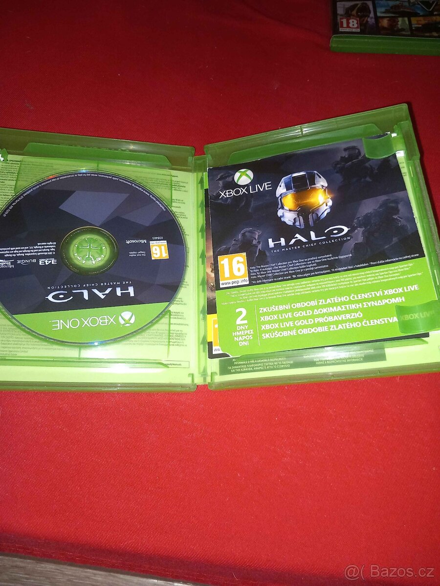 Prodám Xbox One bundle konzole + 2 ovladače + 10 her + Kinec - 18