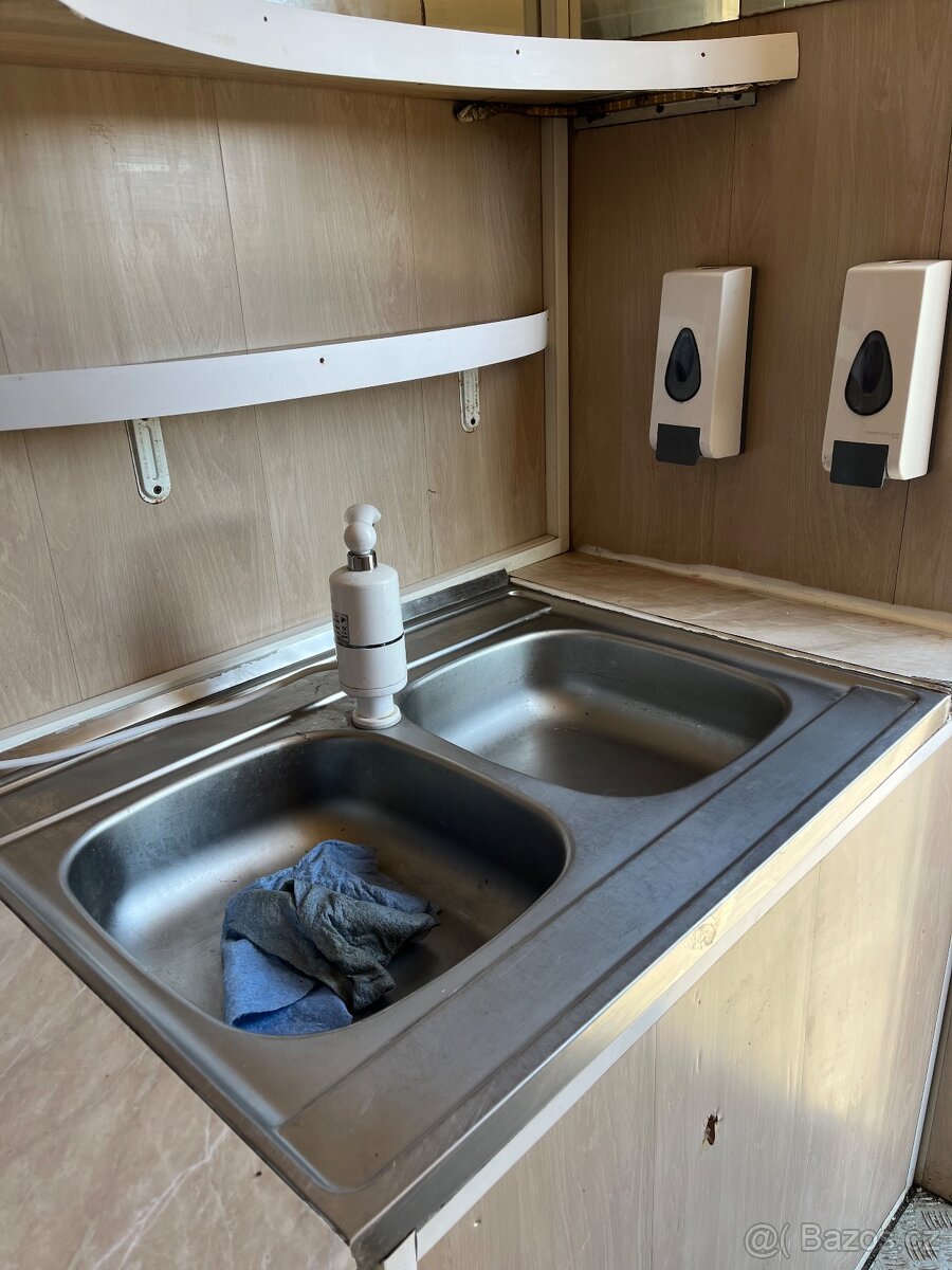 Pojízdná prodejna - 18