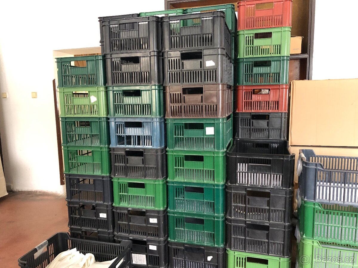 Prodám různé šicí stroje šicí dílnu - 18