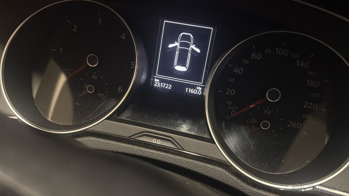 Volkswagen Passat - 18