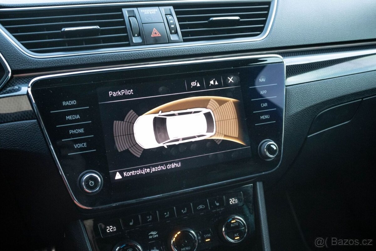 Škoda Superb Combi 2.0 TDI Sportline DSG - 18