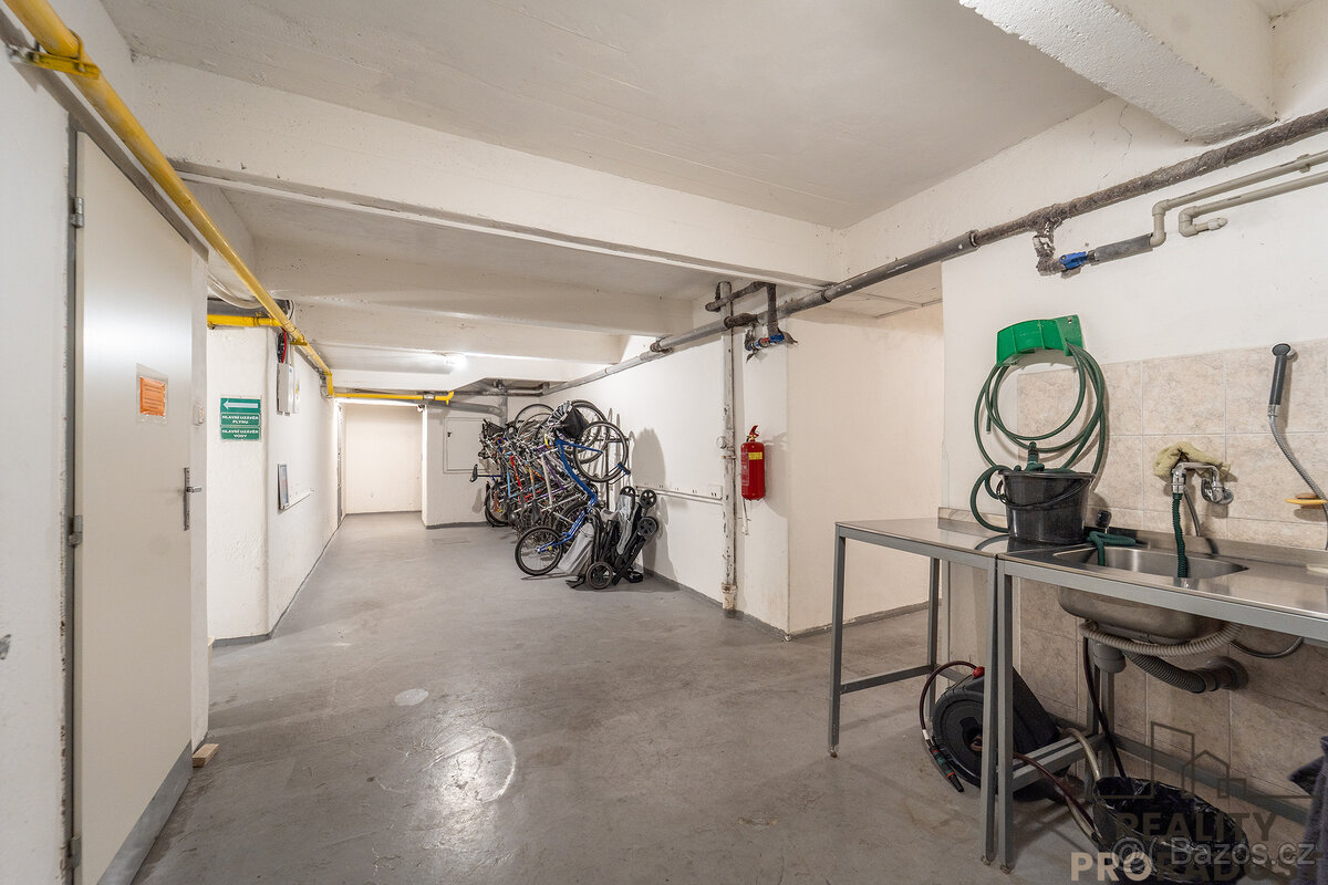 Prodej tichého bytu na Starém Městě s výhledem - 18