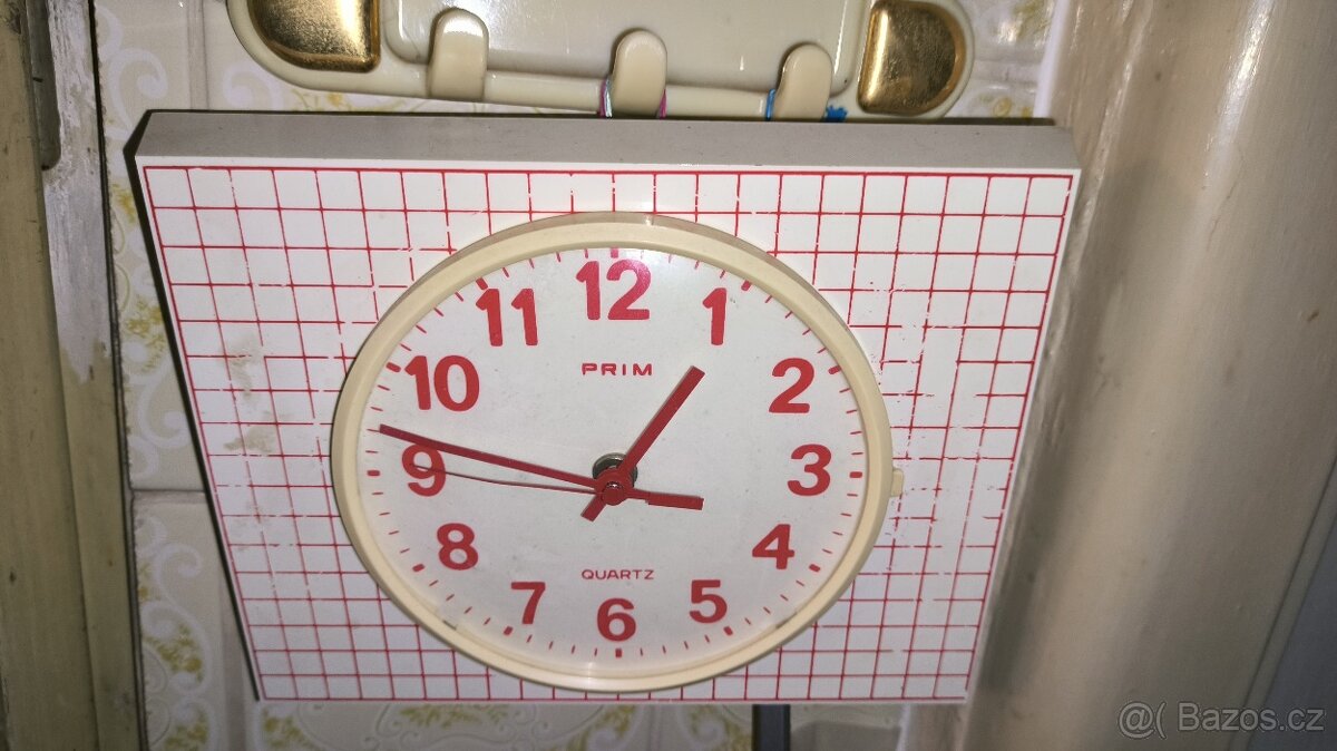 Hodiny nástěnné / budíky / retro - 18
