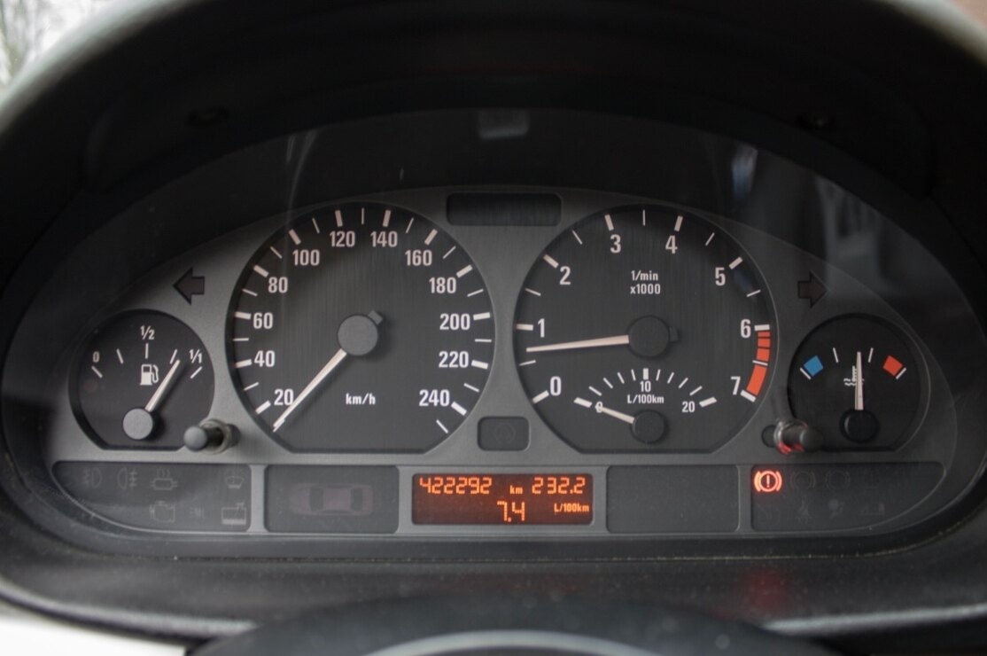 BMW 328i E46 2.8i 142 kW - 18