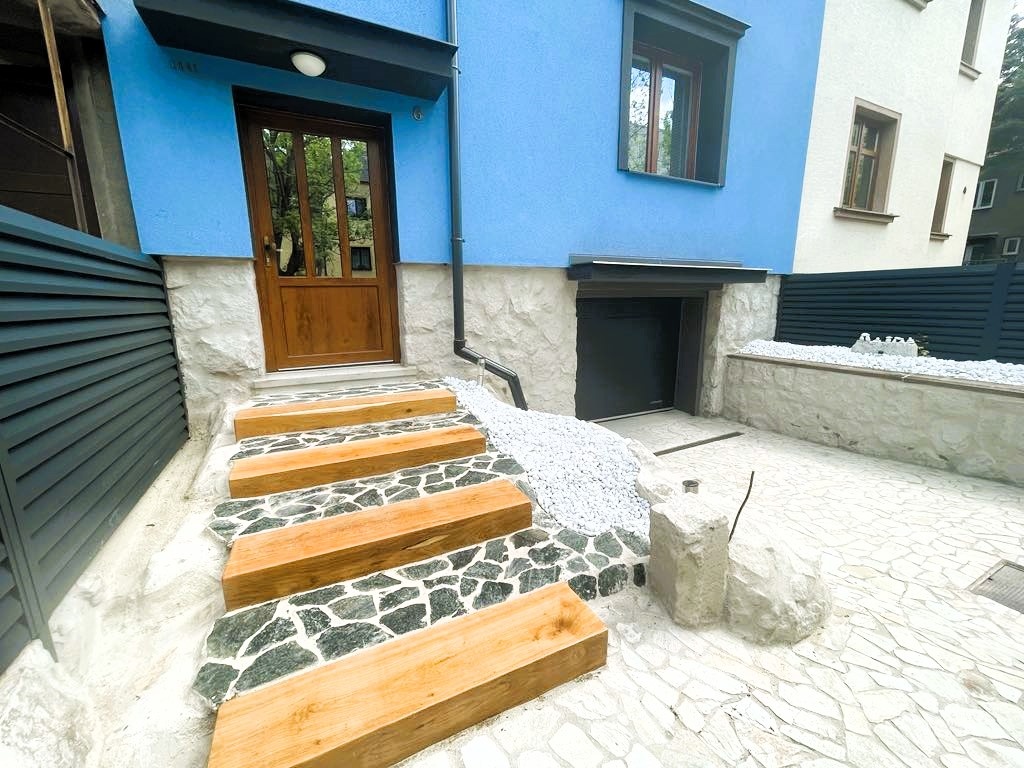 Prodej rodinného domu v centru Plzně, Slovany - 18