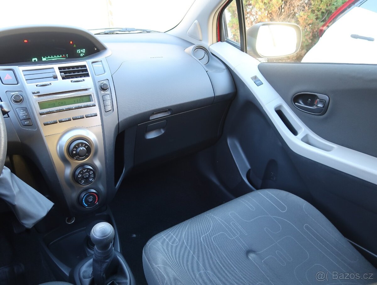 Toyota Yaris 1.0 VVT-i / 51 kW, 2010, 51 kW, 129 100 km - 18