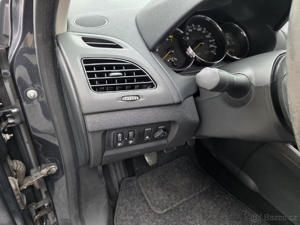 Renault Fluence 1.6 i LPG - 18