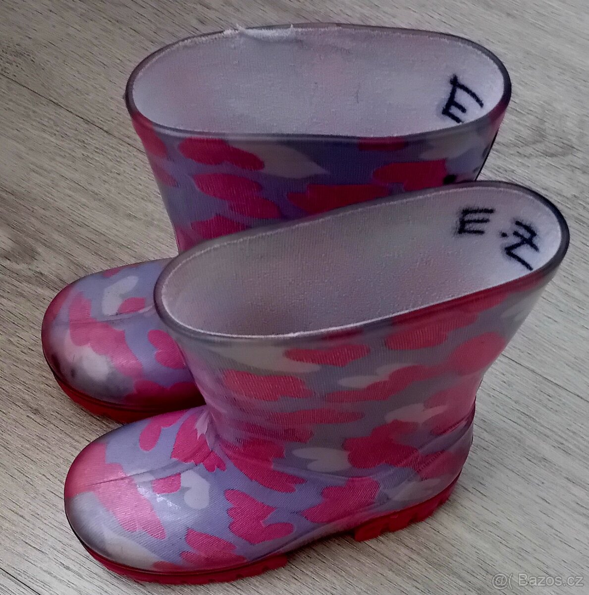 Balík celoročního oblečení holčička 86-92 + boty - 18