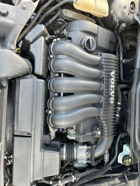 Volvo S40 2.4 benzín - 18