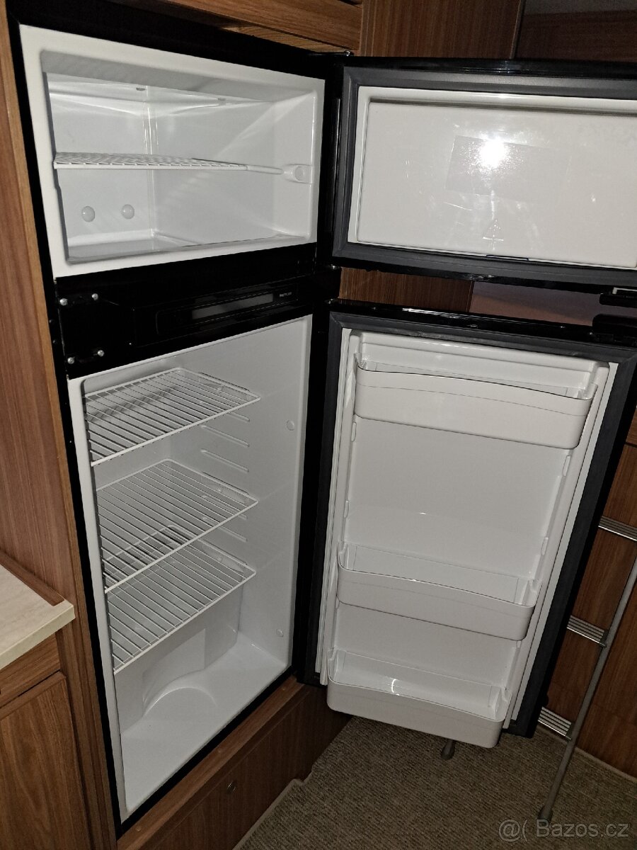 OBYTNÝ VŮZ CARADO A464, 2.3JTD, 2015 - 18