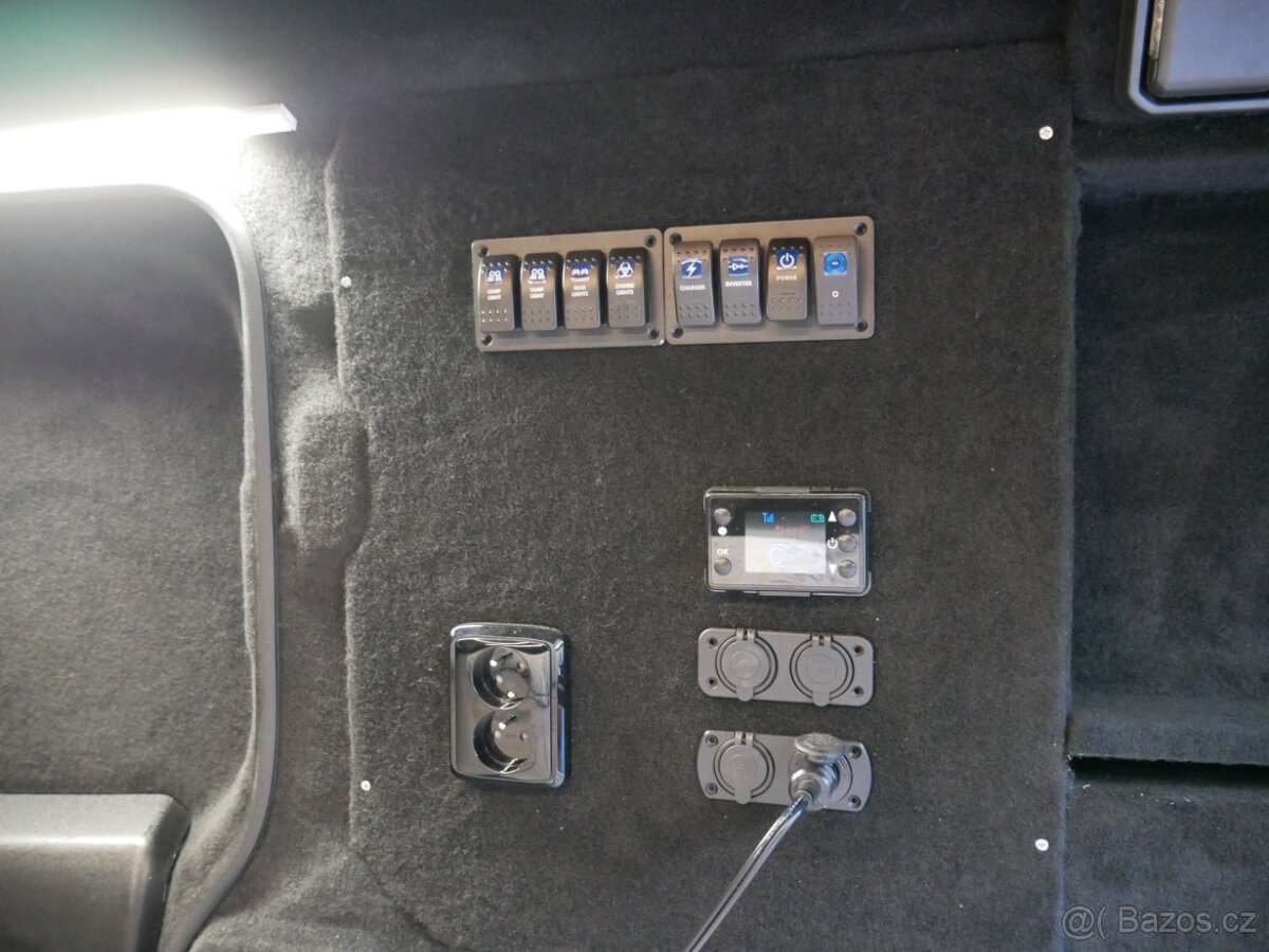 OBYTNÁ MINIDODÁVKA Fiat Dobló 2.0 CRDi 99kW - soběstačná - 18