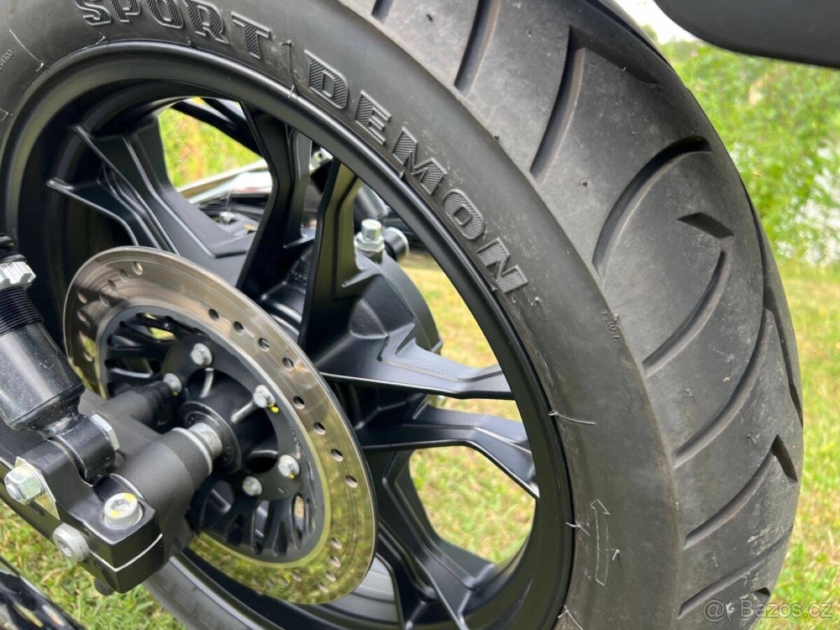 Prodám MOTO GUZZI V7 II STONE - 18