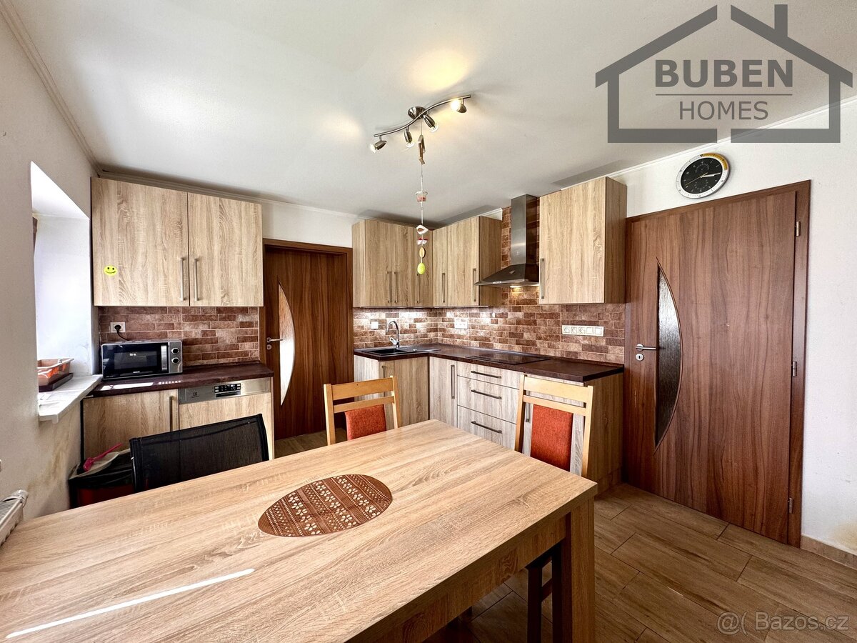 Rodinný dům - polosamota ( 120 m²), zahrada 1491 m² - Chodsk - 18