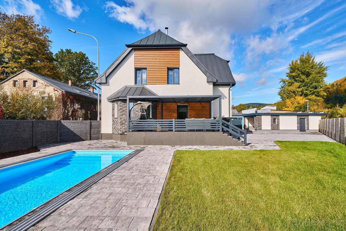 Prodej nového mezonetového bytu 3+1 se zahradou s bazénem - 18