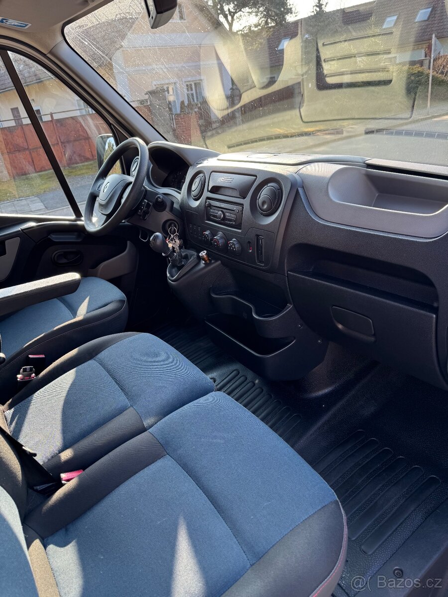 Renault Master - 18