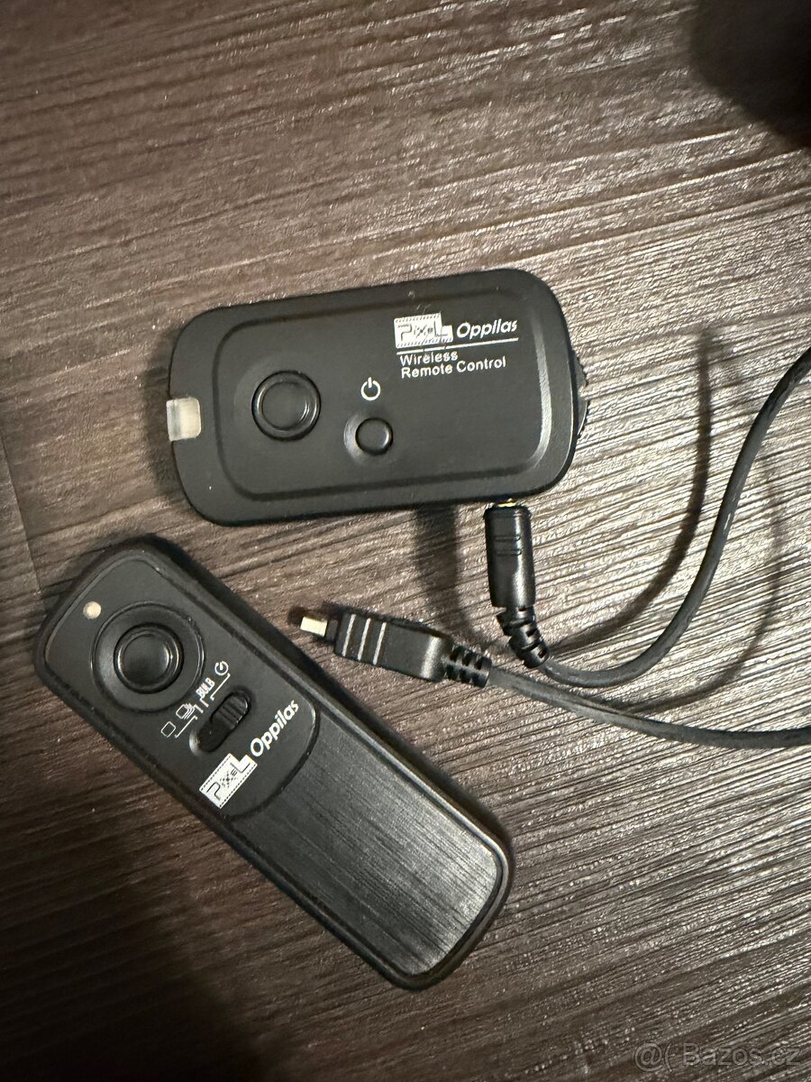 Olympus OM-D E-M5 s příslušenstvím - 18