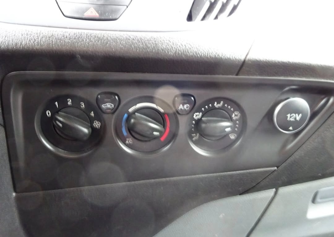 Ford Tranzit custom - 18