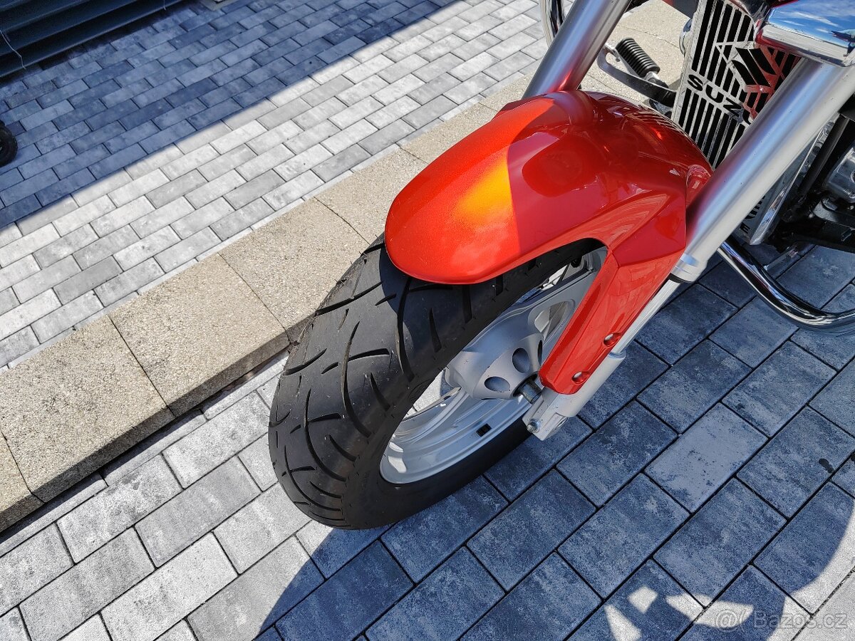 Suzuki m 800 Intruder - 18