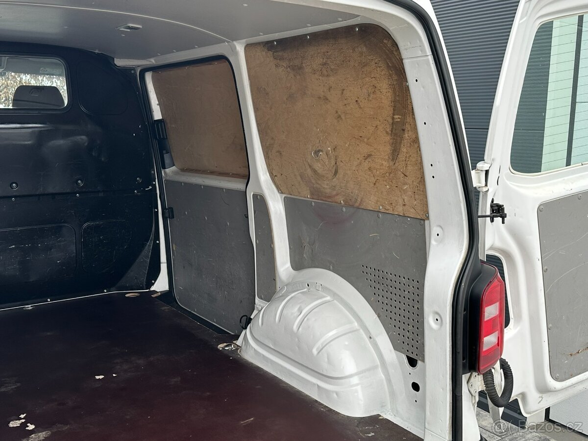 Volkswagen Transporter 2.0TDI 150PS L1H1 Van - 18