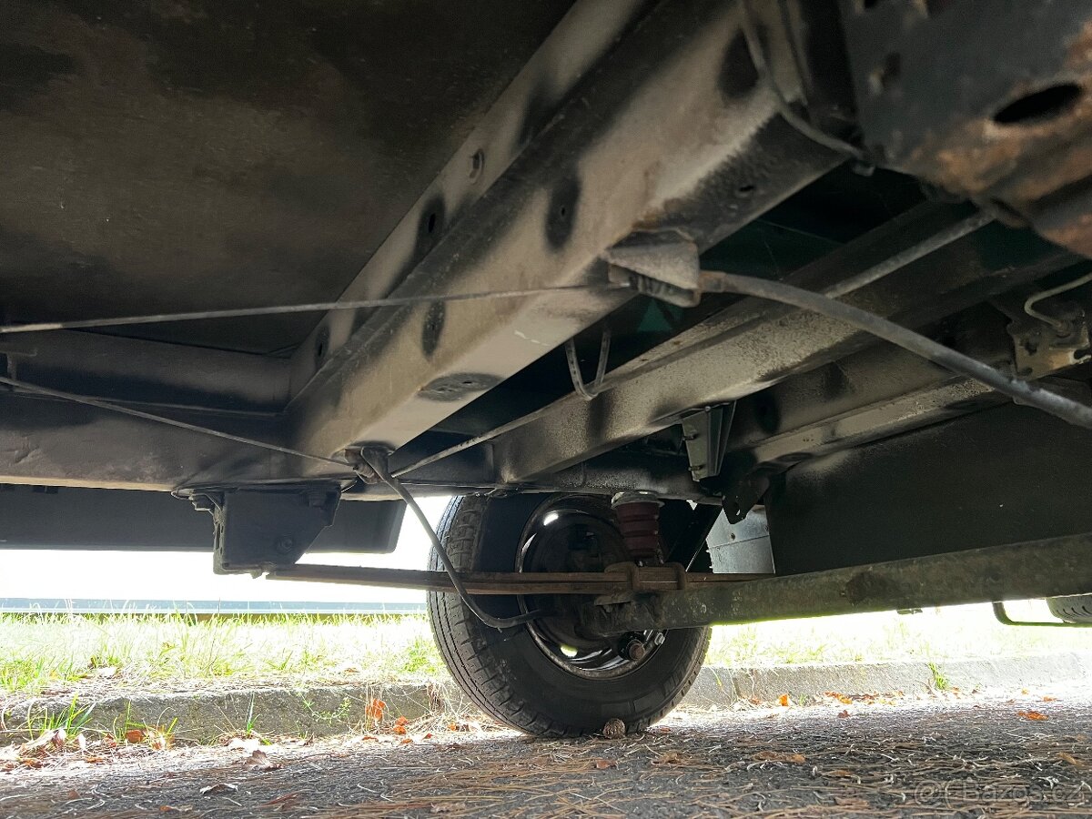 Obytné Fiat Ducato Knaus 2.8 TDi, servis.k. palandy - 18