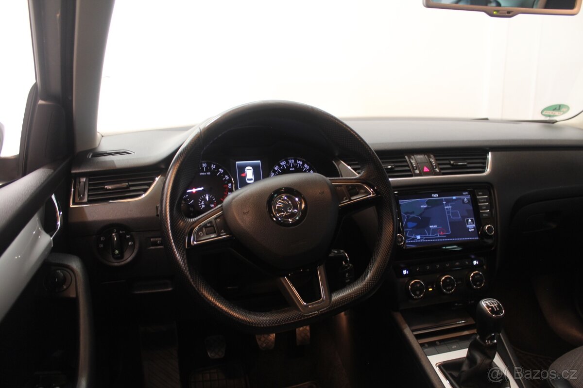 Škoda Octavia III 1.6TDI Elegance Navi Tažné - 18