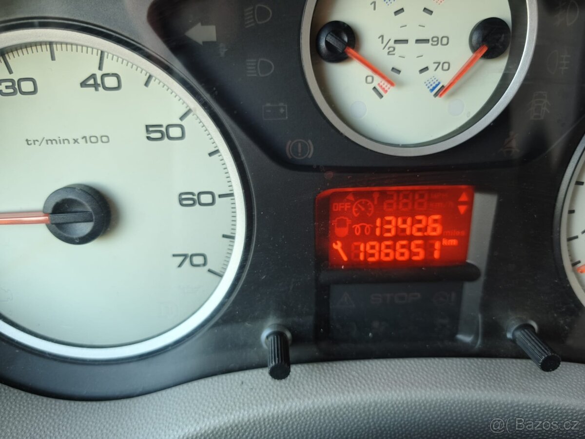 CITROEN JUMPY VAGABOUND 2,0HDI 120KW 7 MÍST R.V.2011 - 18