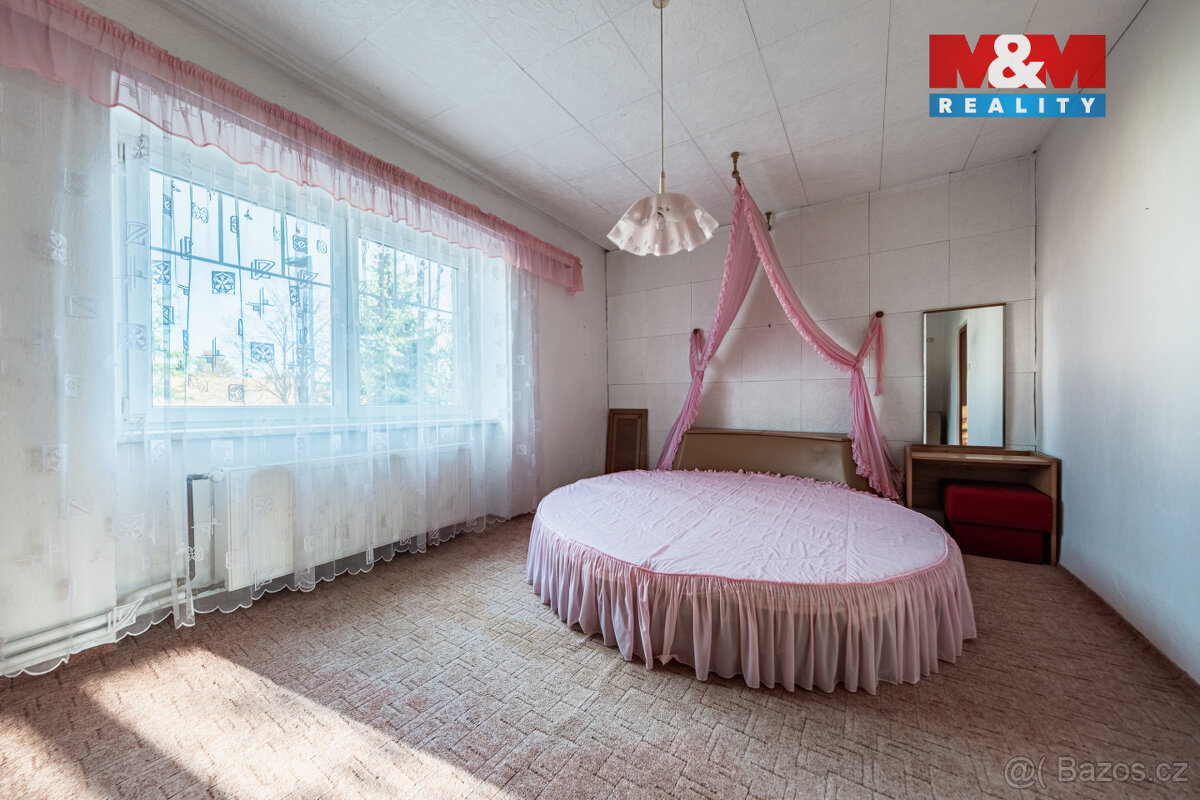 Prodej rodinného domu 8+1, 2873 m² Račetice - 18