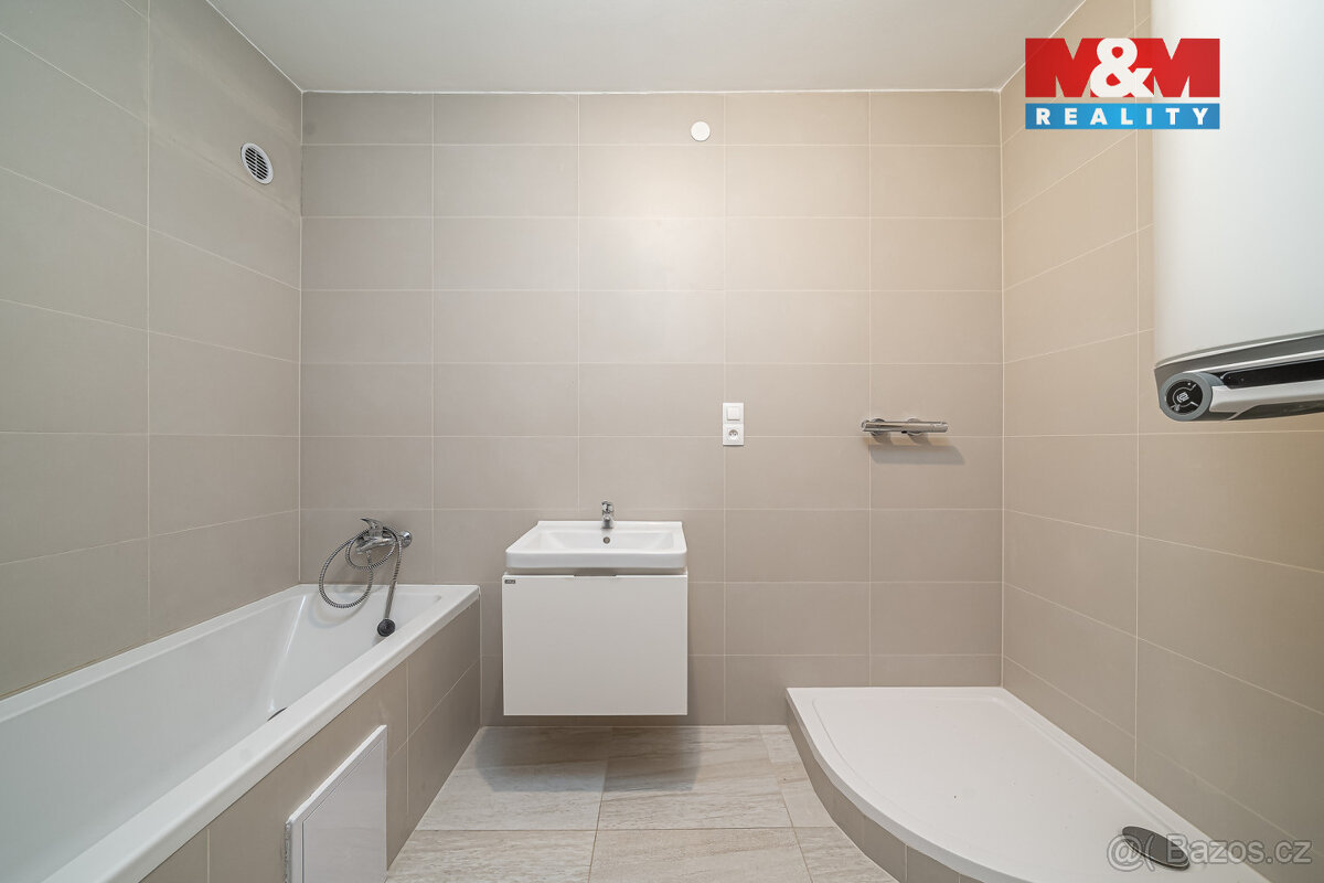 Prodej bytu 3+1, 68 m², Maletín - 18