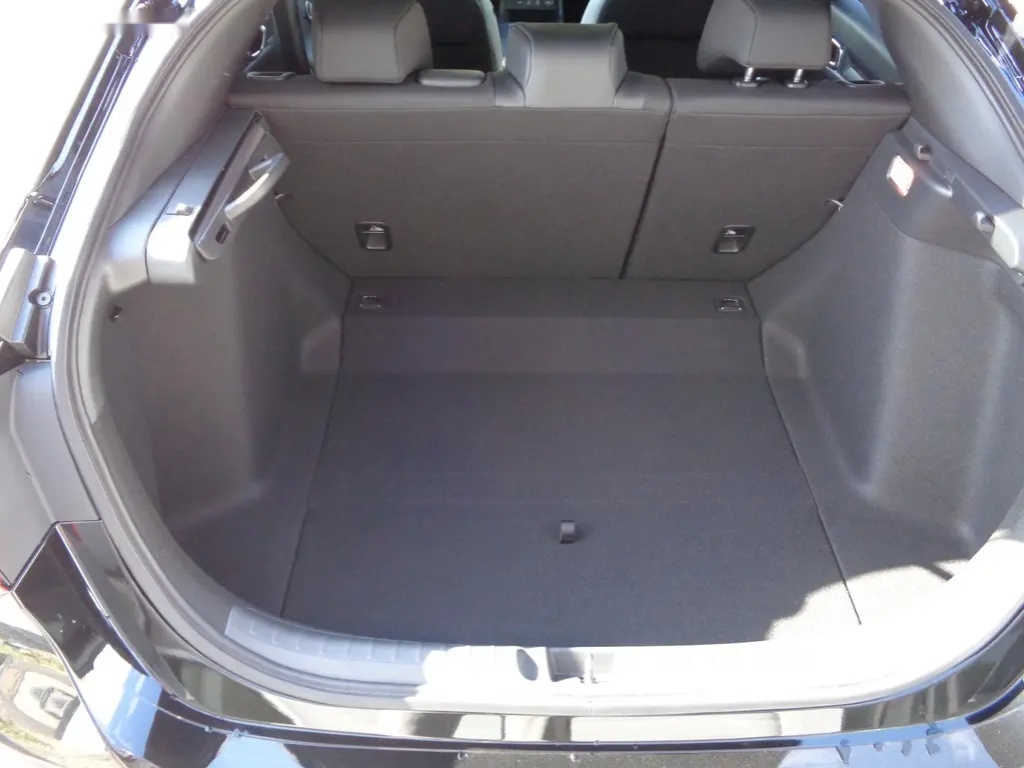 Honda Civic, 2,0 e:HEV Sport VÝPRODEJ - 18