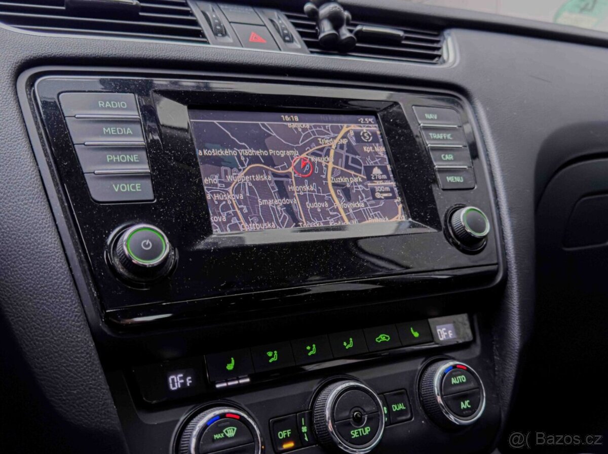 Škoda Octavia Combi 2.0 TDI Ambition - 18