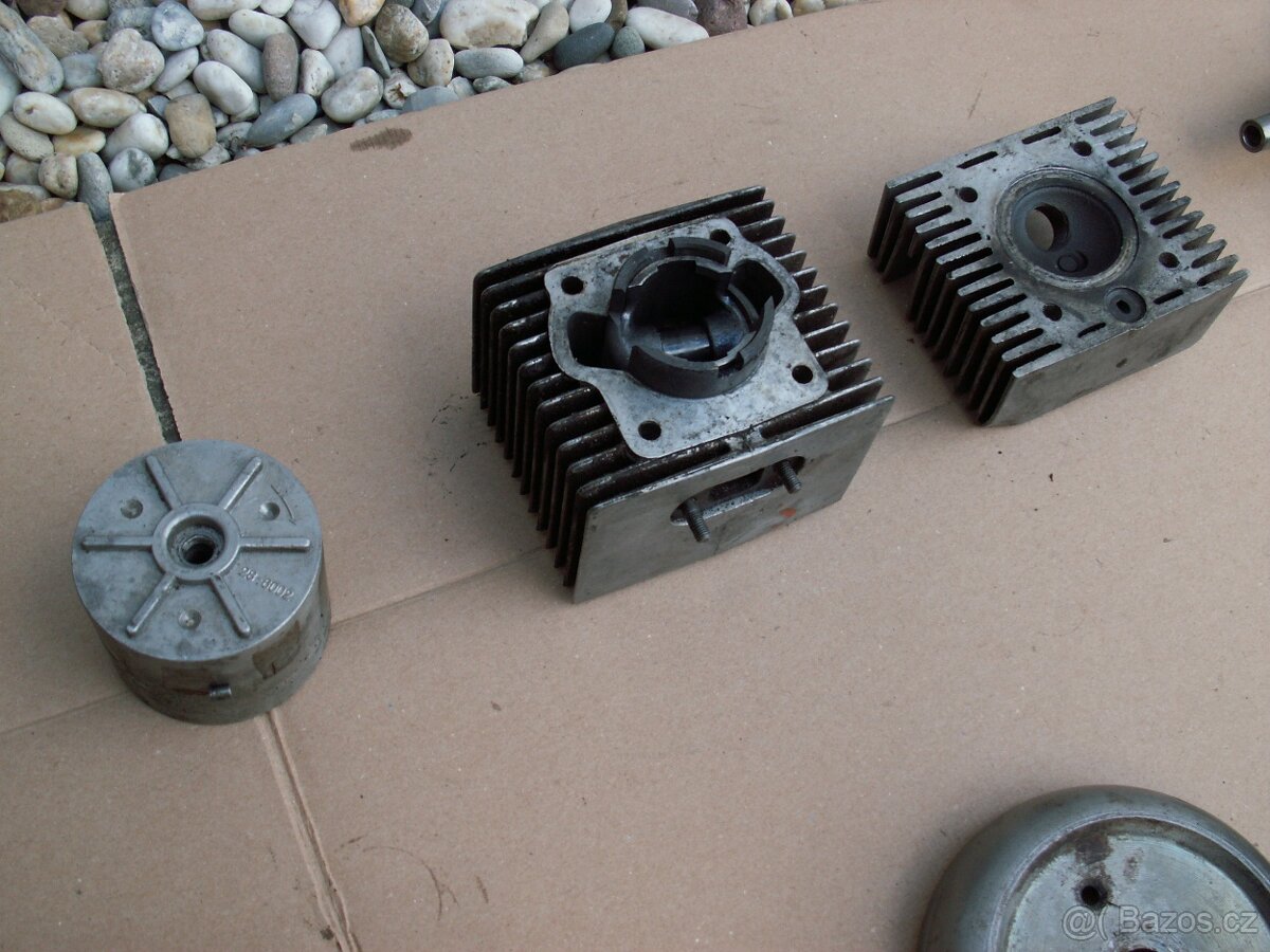 Díly z motoru Babetta typ 207 jednorychlostní - 18