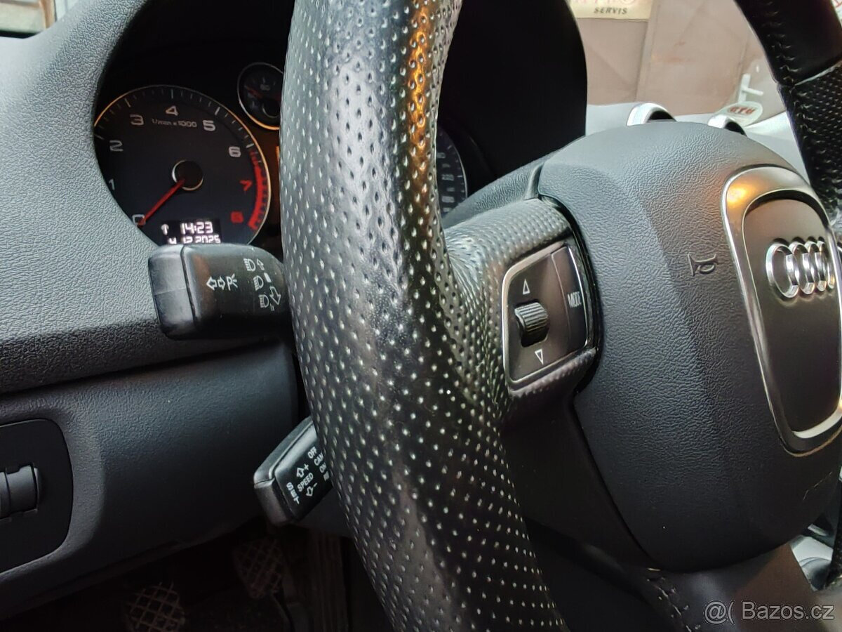 Audi A3 Sportback rok 2011 1.4 Tfsi 92kW benzín 132000km - 18