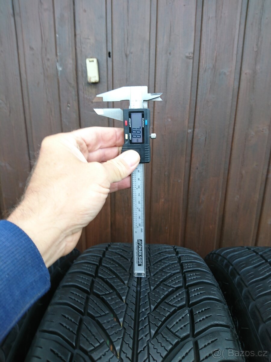 BMW 5 G30,31 18" M 662 originální zimní kola 245/45/18 5x11 - 18